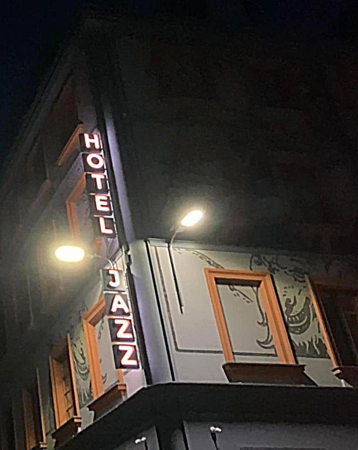Jazz Market Square Hotel 3*